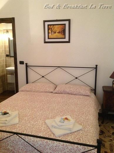 La Torre Bed and Breakfast Dolceacqua Rum bild