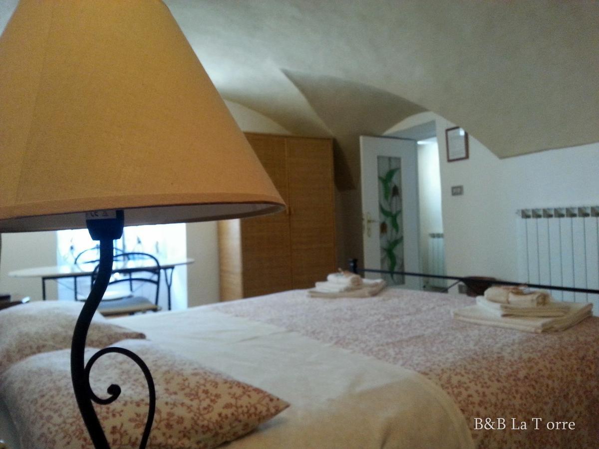 La Torre Bed and Breakfast Dolceacqua Rum bild