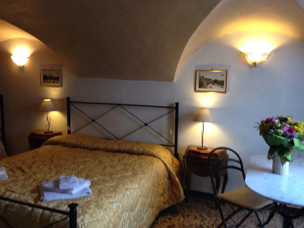La Torre Bed and Breakfast Dolceacqua Exteriör bild